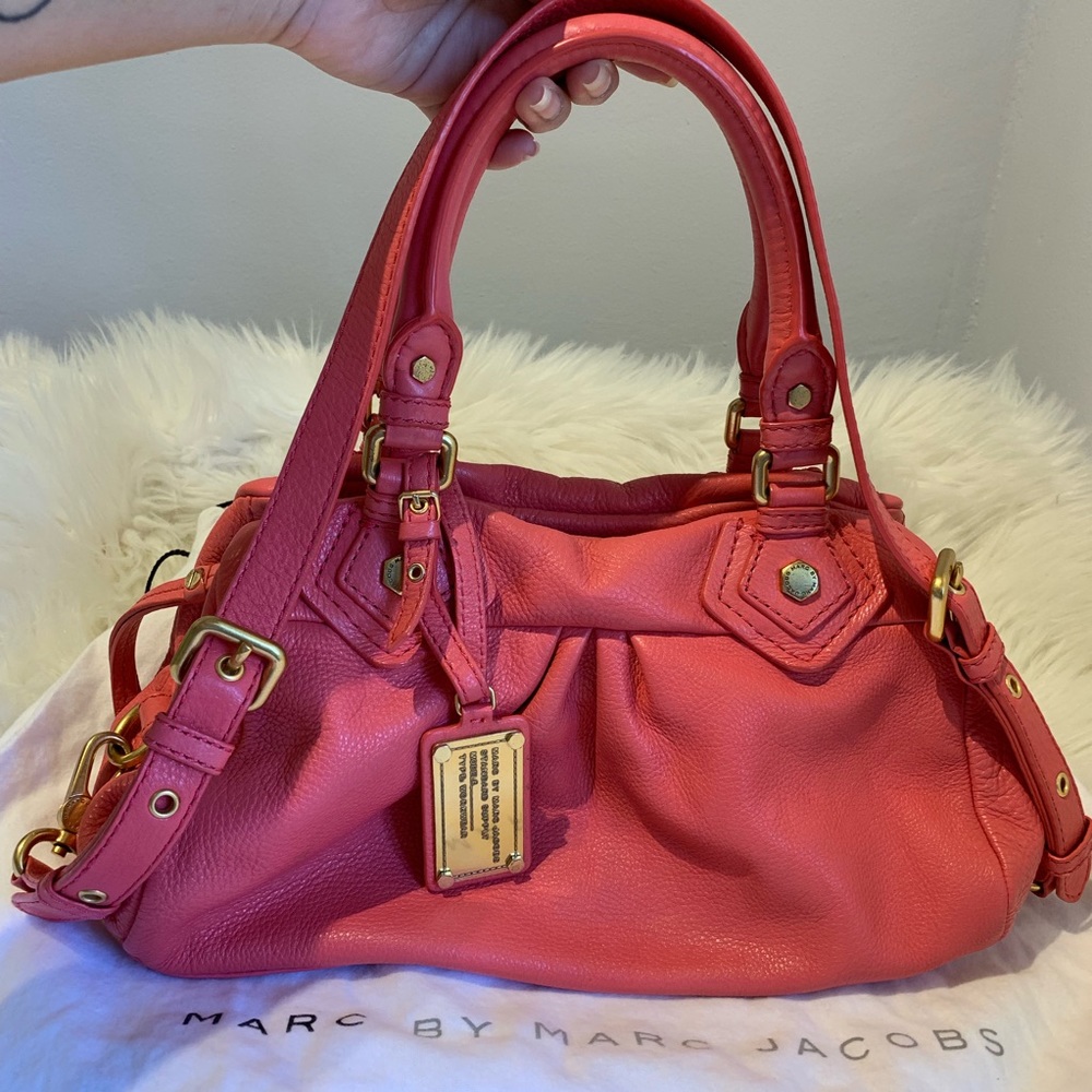 Marc by Marc Jacobs Classic Groovee Coral Leather